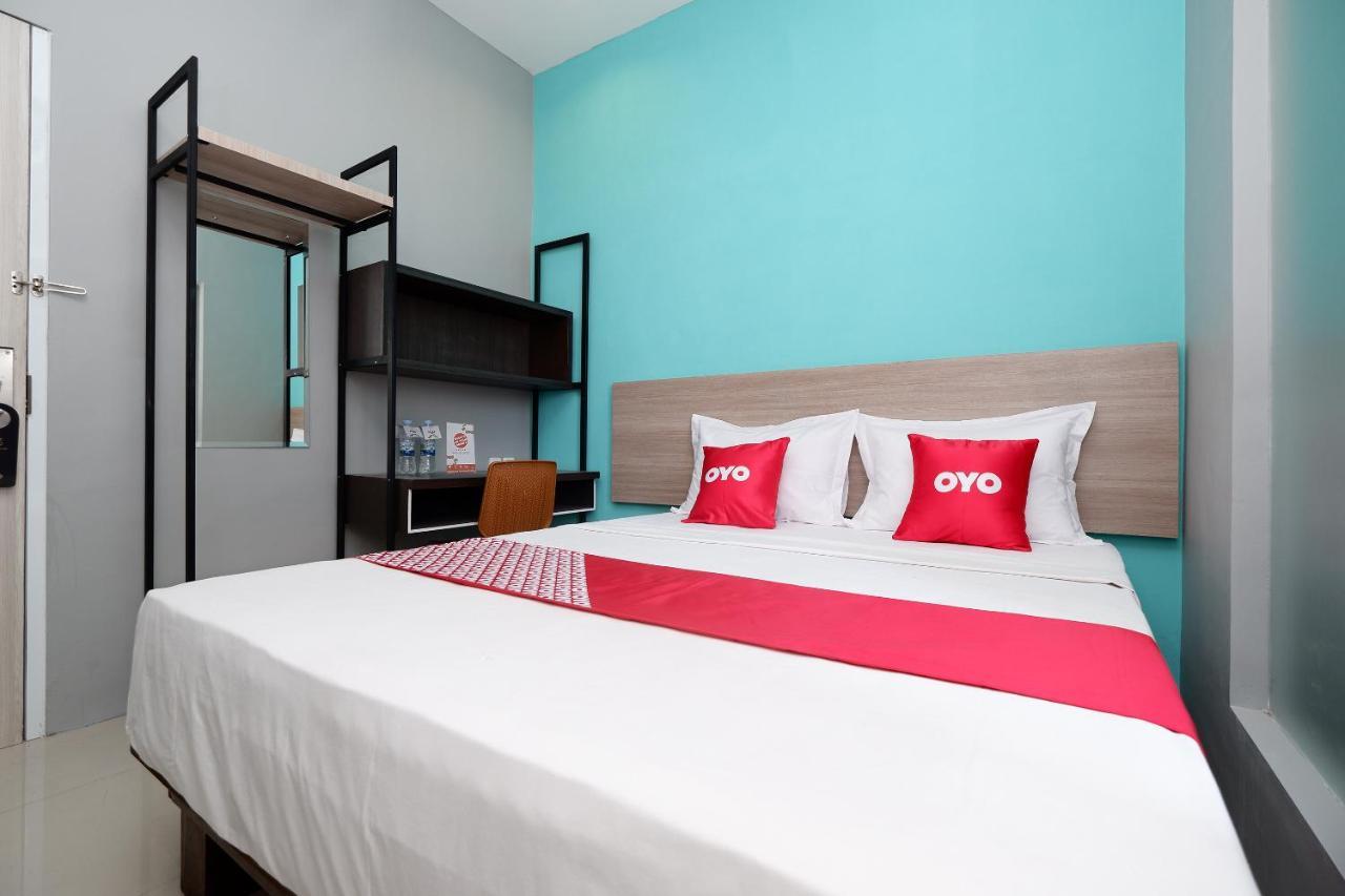 Oyo Flagship 2124 Kars Inn Semarang Exterior foto